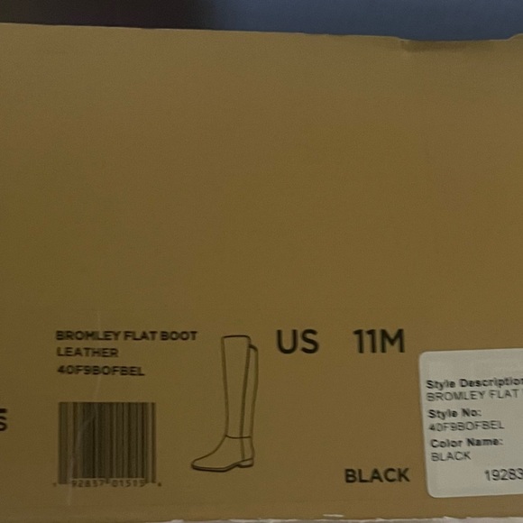 Beautiful and elegant Michael kors flat long boots. Like new . Worn ones. - Picture 7 of 7